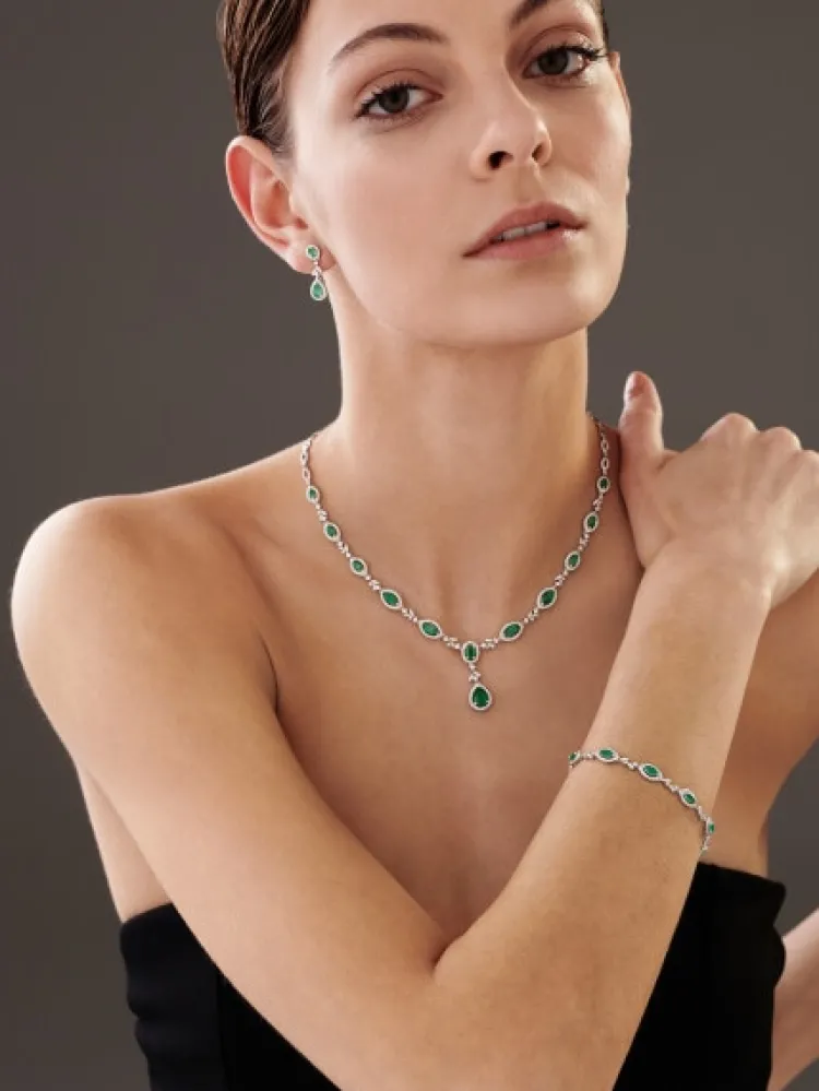 Sale Apart Bransoletka z białego złota z brylantami i szmaragdami - 19 cm - próba 585