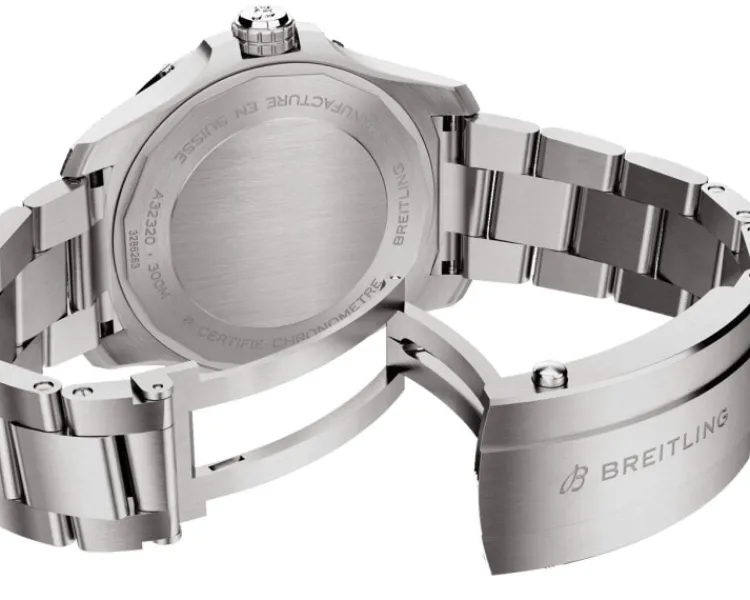 New Breitling Avenger Automatic GMT 44