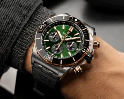 Clearance Breitling Super Chronomat B01 44