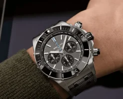 Breitling Super Chronomat B01 44< Zegarki Męskie