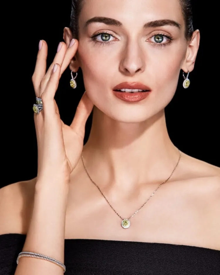 Apart Kolczyki z białego i żółtego złota z diamentami - VS2/Fancy Light Yellow - 2,70 ct - próba 750< Kolczyki Z Diamentami