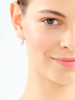 Apart Kolczyki z białego złota z diamentami - 0,12 ct - próba 585< Kolczyki Z Diamentami