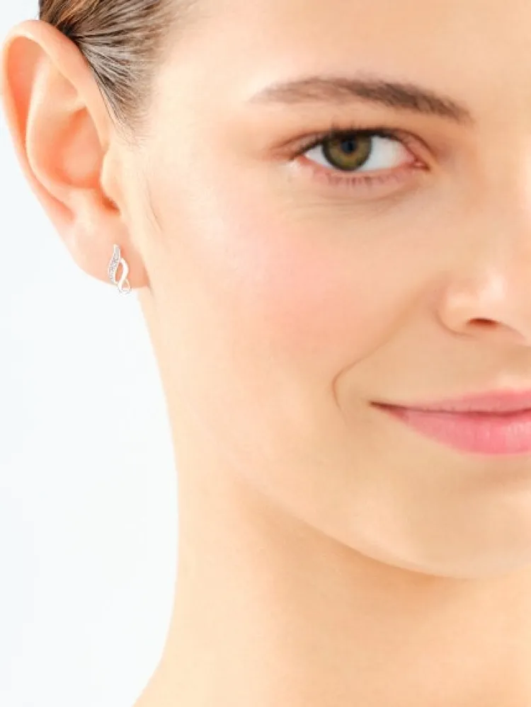Online Apart Kolczyki z białego złota z diamentami - 0,008 ct - próba 585