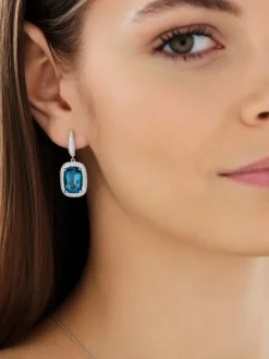 Hot Apart Kolczyki z białego złota z brylantami i topazami London Blue - próba 585