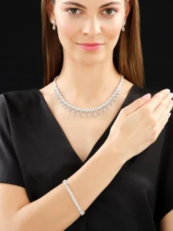 Outlet Apart Kolczyki z białego złota z diamentami - 0,68 ct - próba 750