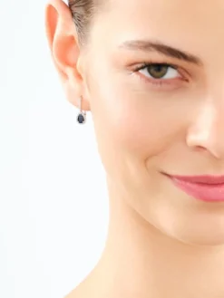 Discount Apart Kolczyki z białego złota z diamentami i szafirami - próba 585