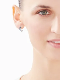 Apart Kolczyki z białego złota z diamentami i topazami - próba 585< Kolczyki Z Diamentami