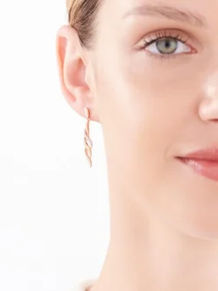 Discount Apart Kolczyki z różowego złota z diamentami - 0,13 ct - próba 585