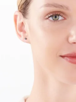 Apart Kolczyki z żółtego i białego złota z czarnymi brylantami - 0,02 ct - próba 375< Kolczyki Z Diamentami
