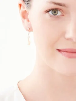 Apart Kolczyki z żółtego i białego złota z brylantami i perłami - próba 375< Kolczyki Z Diamentami