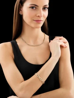 Sale Apart Kolczyki z żółtego złota z diamentami - 0,01 ct - próba 375