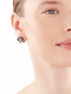 Best Apart Kolczyki z żółtego złota z diamentami i szafirami - kwiaty - próba 585