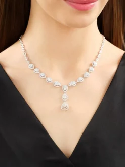 Outlet Apart Naszyjnik z białego złota z brylantami - 5,10 ct - próba 750