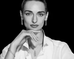 Apart Naszyjnik z białego złota z diamentami - kwiaty - 1,93 ct - próba 750< Wszystkie