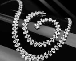 Sale Apart Naszyjnik z białego złota z diamentami - 43 cm - 17,20 ct - próba 750