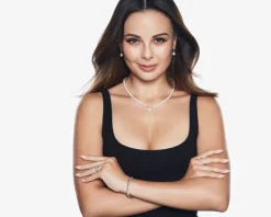 Outlet Apart Naszyjnik z perłami, diamentami i elementami białego złota - próba 585