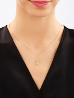 Best Apart Naszyjnik z żółtego złota z brylantem - 0,003 ct - próba 375