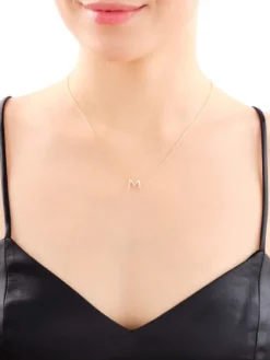 Apart Naszyjnik z żółtego złota z diamentami - litera M - 0,006 ct - próba 375< Wszystkie