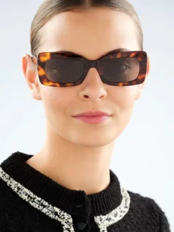 Elixa Okulary przeciwsłoneczne damskie, prostokątne, brązowe< Okulary Przeciwsłoneczne