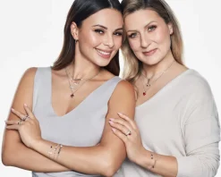 Apart Pierścionek srebrny z cyrkoniami - serca< Wszystkie