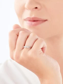 Apart Pierścionek z białego złota z diamentami - 0,06 ct - próba 585< Pierścionki