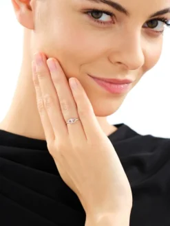 Apart Pierścionek z białego złota z diamentami – serca - 0,02 ct - próba 375< Wszystkie