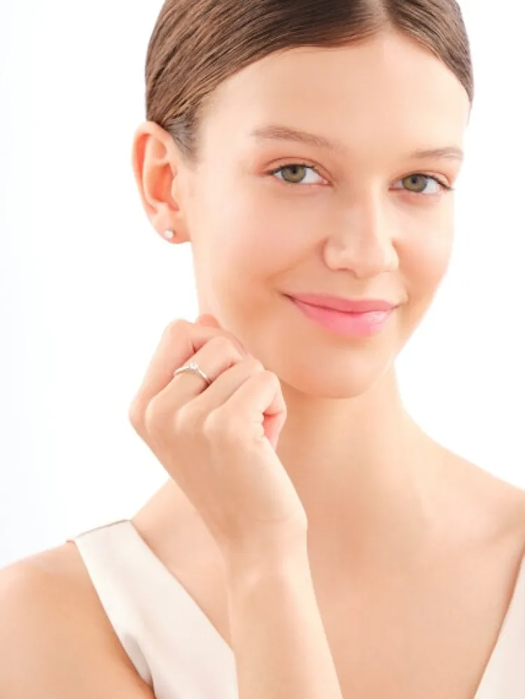 Discount Apart Pierścionek z białego złota z brylantami - 0,25 ct - próba 750