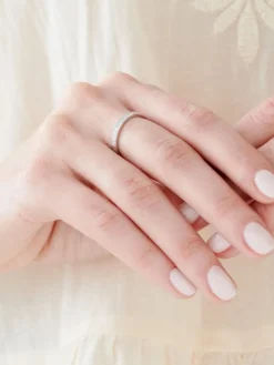 Apart Pierścionek z białego złota z brylantami - 0,10 ct - próba 585< Pierścionki