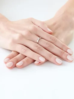 Clearance Apart Pierścionek z białego złota z diamentem - 0,09 ct - próba 585