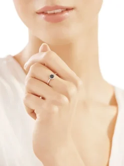 Apart Pierścionek z białego złota z diamentami - 0,15 ct - próba 585< Pierścionki