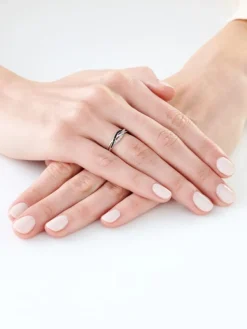 Apart Pierścionek z białego złota z diamentami - 0,02 ct - próba 585< Pierścionki