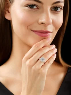 Apart Pierścionek z białego złota z diamentami - 0,66 ct - próba 750< Pierścionki