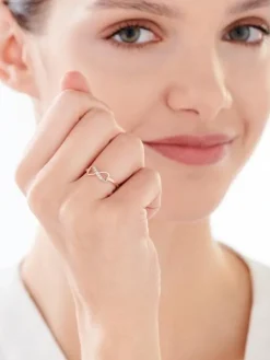 Apart Pierścionek z różowego złota z diamentami - serce, nieskończoność - 0,02 ct - próba 375< Pierścionki