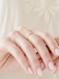 Best Apart Pierścionek z żółtego i białego złota z brylantem - 0,01 ct - próba 585