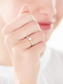 Apart Pierścionek z żółtego i białego złota z brylantami - 0,25 ct - próba 750< Pierścionki
