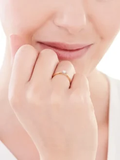 Best Apart Pierścionek z żółtego i białego złota z brylantem - 0,08 ct - próba 585