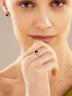 Clearance Apart Pierścionek z żółtego i białego złota z brylantami i szafirem - próba 585