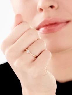 Apart Pierścionek z żółtego i białego złota z brylantami - 0,04 ct - próba 375< Pierścionki