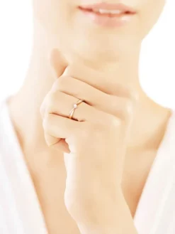 Discount Apart Pierścionek z żółtego i białego złota z brylantem - 0,04 ct - próba 585