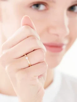 Apart Pierścionek z żółtego i białego złota z brylantami - 0,12 ct - próba 585< Pierścionki