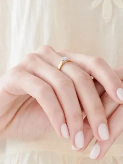 Apart Pierścionek z żółtego i białego złota z diamentami - 0,25 ct - próba 585< Pierścionki