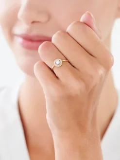 Apart Pierścionek z żółtego i białego złota z diamentami - 0,22 ct - próba 585< Pierścionki