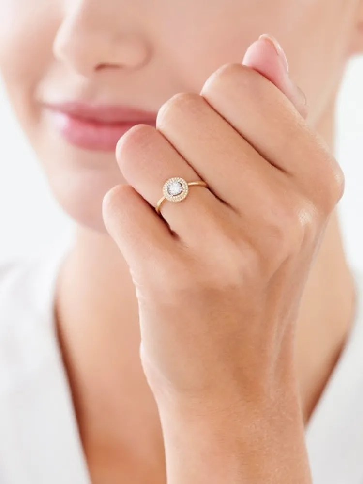 Apart Pierścionek z żółtego i białego złota z diamentami - 0,22 ct - próba 585< Pierścionki