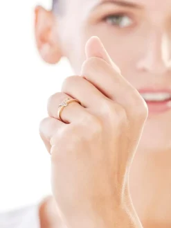 Apart Pierścionek z żółtego i białego złota z brylantami - 0,05 ct - próba 585< Pierścionki