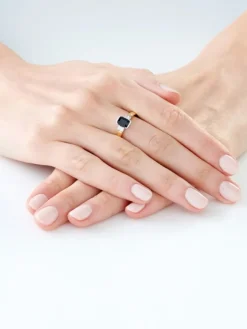 Apart Pierścionek z żółtego i białego złota z diamentami i szafirem - próba 585