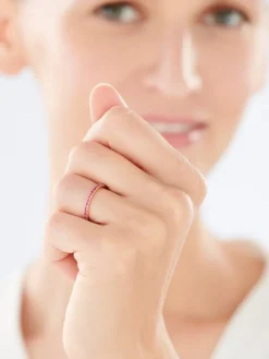 Best Apart Pierścionek z żółtego złota  z diamentem i rubinami syntetycznymi - próba 375