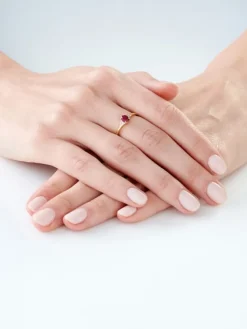 New Apart Pierścionek z żółtego złota z diamentami i rubinem - próba 585
