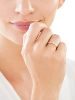 Clearance Apart Pierścionek  z żółtego złota z diamentami - 0,02 ct - próba 375