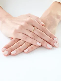 Clearance Apart Pierścionek  z żółtego złota z diamentami - 0,02 ct - próba 375