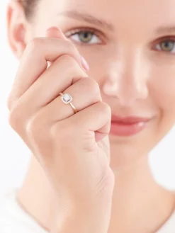 Apart Pierścionek z żółtego złota z diamentami - 0,16 ct - próba 585< Pierścionki